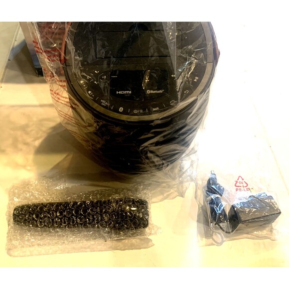 Singing Machine SingCast One  w/Wireless Microphone- Black (SEE PHOTOS) - Picture 10 of 13